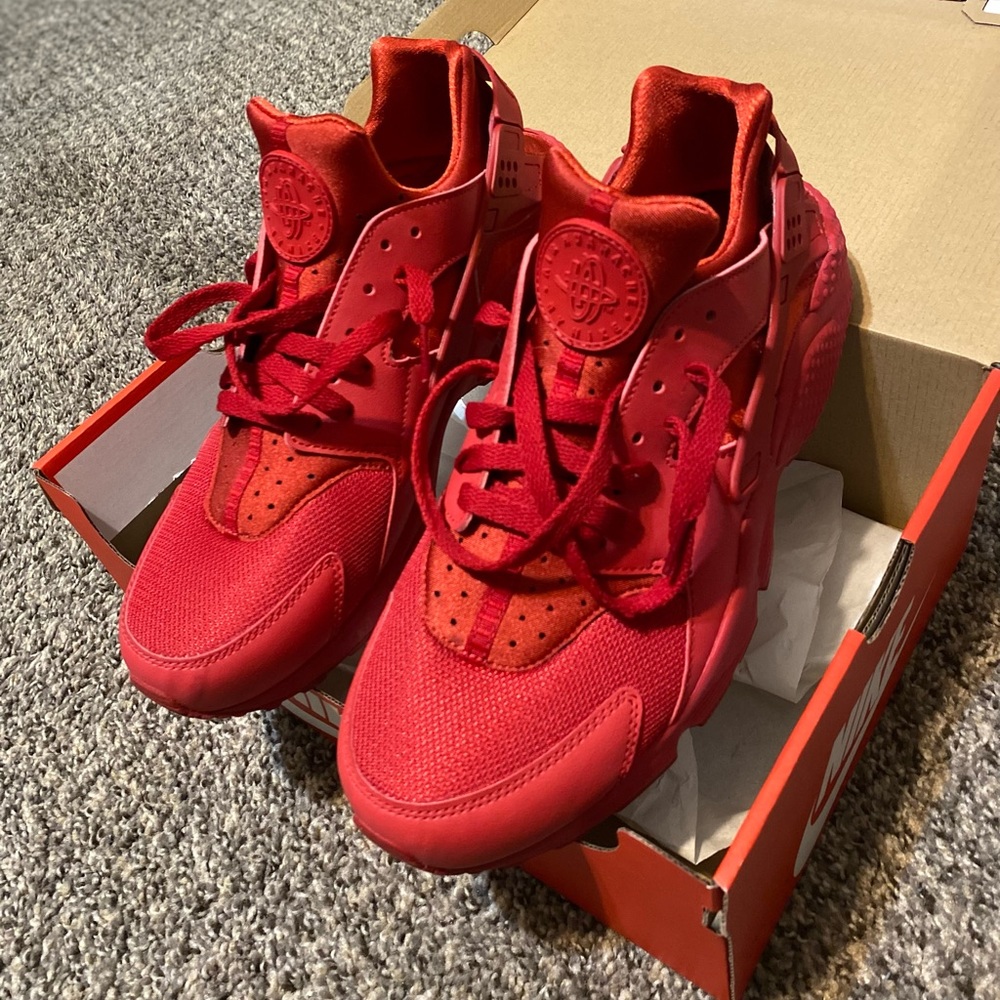 SOLD. Nike Air Huarache